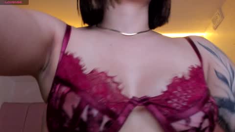 Stefa Gomez  online show from 12, 1, 2025