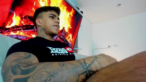 Snapshot of stefan_macallan chatting on 29, 11, 2025 Macallan online show from 29, 11, 2025