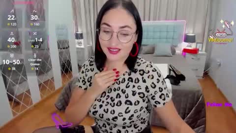 Snapshot of stefanawinter chatting on 16, 10, 2025 StefanaWinter online show from 16, 10, 2025