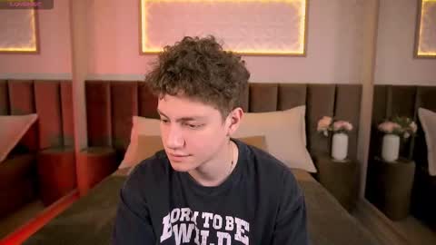 Snapshot of stefanbev chatting on 18, 2, 2026 Esrefan online show from 18, 2, 2026