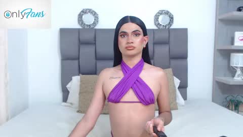 stefaniflores online show from 22, 1, 2025