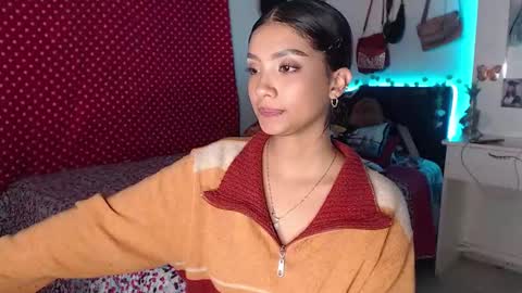 Snapshot of stefanny_pllus chatting on 26, 12, 2024 Im MiaIts my first day here online show from 26, 12, 2024