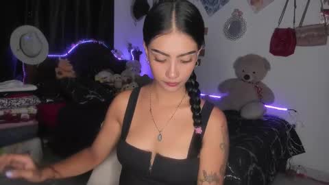 Snapshot of stefanny_pllus chatting on 22, 2, 2025 Im MiaIts my first day here online show from 22, 2, 2025