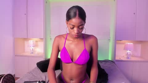 Snapshot of stefannyevans_ chatting on 6, 6, 2026 stefannyevans_ online show from 6, 6, 2026