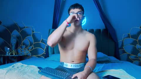 Stefano online show from 8, 11, 2025