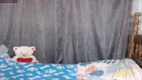 Snapshot of stefany_pablo1 chatting on 9, 11, 2025 stefany_pablo1 online show from 9, 11, 2025