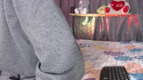 Snapshot of stefany_pablo1 chatting on 24, 11, 2025 stefany_pablo1 online show from 24, 11, 2025