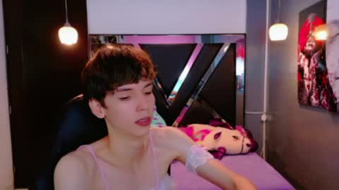 stefany piink online show from 8, 6, 2026