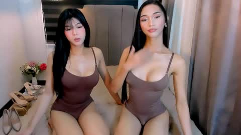 Snapshot of steffani_deluxe chatting on 17, 4, 2026 STEF online show from 17, 4, 2026