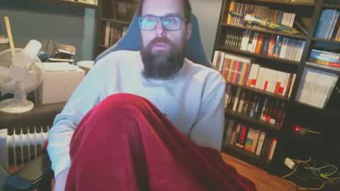 Snapshot of stefffg chatting on 12, 1, 2025 MeStef online show from 12, 1, 2025