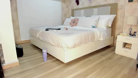 Zuly online show from 9, 4, 2026