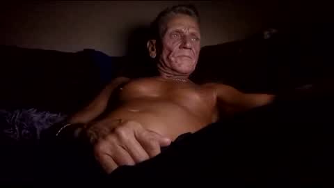 Snapshot of stefy1037 chatting on 2, 1, 2025 stefy1037 online show from 2, 1, 2025