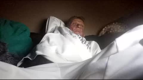 Snapshot of stefy1037 chatting on 8, 1, 2025 stefy1037 online show from 8, 1, 2025