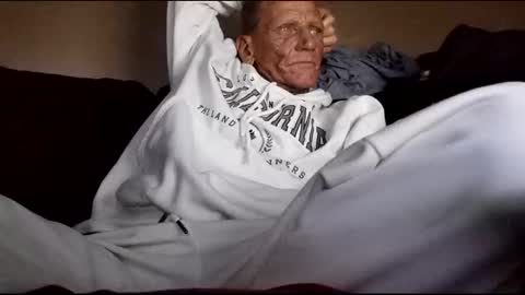 Snapshot of stefy1037 chatting on 14, 1, 2025 stefy1037 online show from 14, 1, 2025