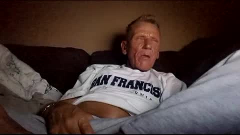 Snapshot of stefy1037 chatting on 6, 3, 2025 stefy1037 online show from 6, 3, 2025