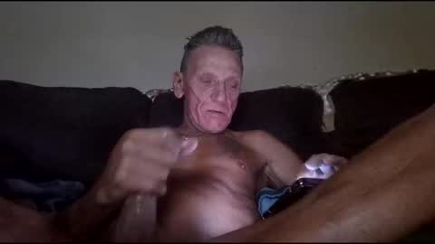 Snapshot of stefy1037 chatting on 17, 11, 2025 stefy1037 online show from 17, 11, 2025