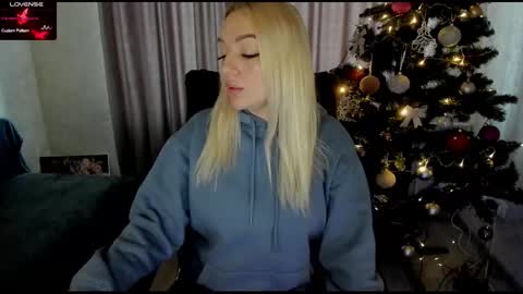 Snapshot of stella__cox chatting on 12, 1, 2026 Stella Cox online show from 12, 1, 2026