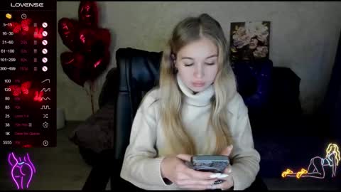 Snapshot of stella__cox chatting on 5, 3, 2026 Stella Cox online show from 5, 3, 2026
