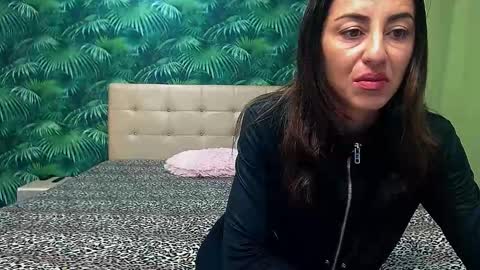 Stella John online show from 6, 1, 2025