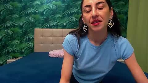 Stella John online show from 4, 2, 2025