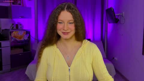 Snapshot of stella_pretty0 chatting on 4, 10, 2025 Stella online show from 4, 10, 2025