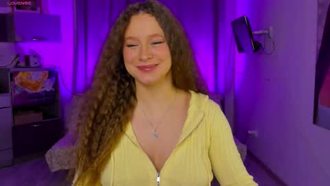 Snapshot of stella_pretty0 chatting on 13, 10, 2025 Stella online show from 13, 10, 2025