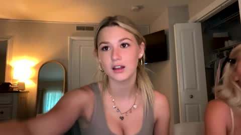 Snapshot of stella_rose20 chatting on 3, 2, 2026 Stella Rose online show from 3, 2, 2026
