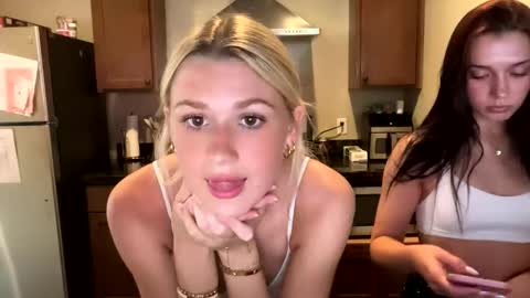 Snapshot of stella_rose20 chatting on 30, 4, 2026 Stella Rose online show from 30, 4, 2026