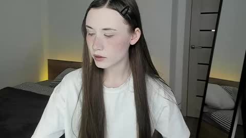 Snapshot of stella_sunny chatting on 11, 5, 2026 stella_sunny online show from 11, 5, 2026