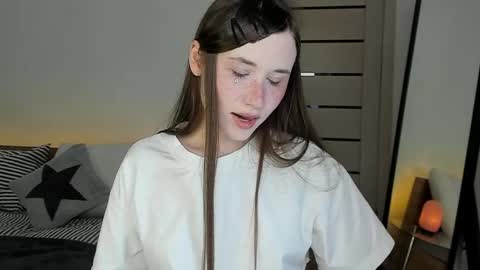 Snapshot of stella_sunny chatting on 15, 5, 2026 stella_sunny online show from 15, 5, 2026