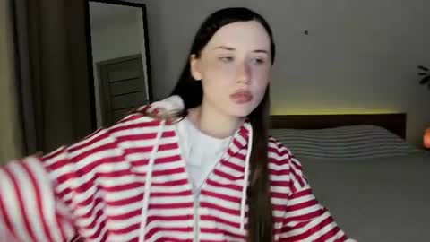Snapshot of stella_sunny chatting on 1, 8, 2026 stella_sunny online show from 1, 8, 2026