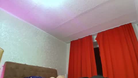 Snapshot of stella_walters chatting on 5, 4, 2026 stella_walters online show from 5, 4, 2026