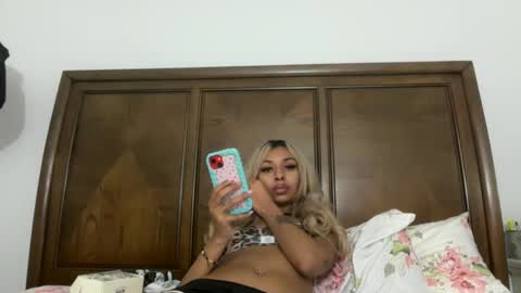 Snapshot of stellaangel chatting on 24, 9, 2025 stellaangel online show from 24, 9, 2025