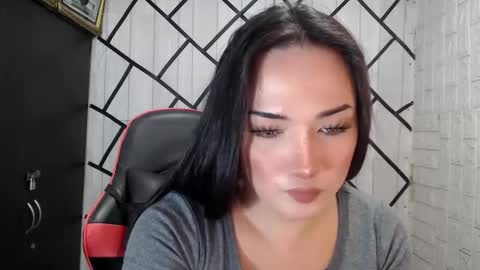 Snapshot of stellaven chatting on 5, 4, 2026 Stellaven online show from 5, 4, 2026