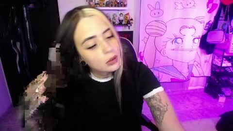 Snapshot of stephani_rousso chatting on 1, 4, 2026 joha cosmo online show from 1, 4, 2026