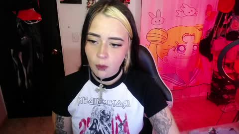 Snapshot of stephani_rousso chatting on 8, 4, 2026 joha cosmo online show from 8, 4, 2026