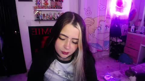 Snapshot of stephani_rousso chatting on 15, 5, 2026 joha cosmo online show from 15, 5, 2026
