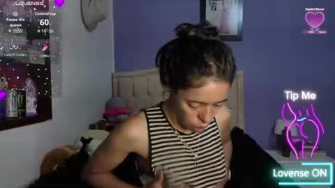 Snapshot of stephania_t chatting on 7, 7, 2026 Stephania online show from 7, 7, 2026