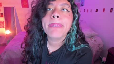 Stephanie  online show from 9, 1, 2025