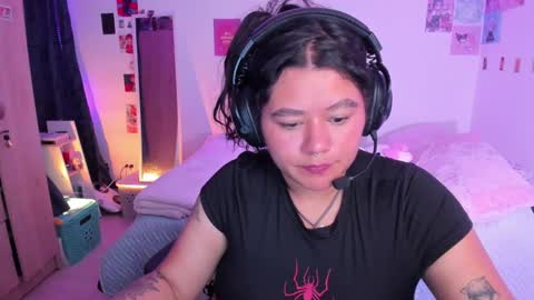 Stephanie  online show from 4, 2, 2025