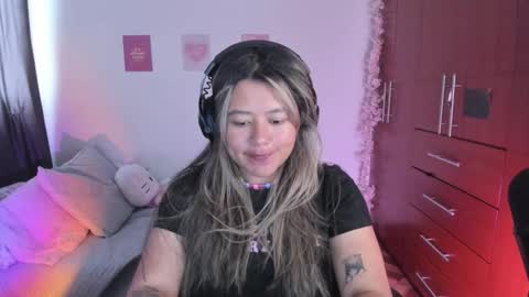 Stephanie  online show from 21, 9, 2025