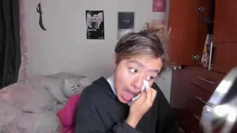 Stephanie  online show from 17, 2, 2026