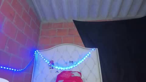 Snapshot of stephany_doll_ chatting on 25, 10, 2025 Anny online show from 25, 10, 2025