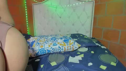 Snapshot of stephany_doll_ chatting on 12, 11, 2025 Anny online show from 12, 11, 2025