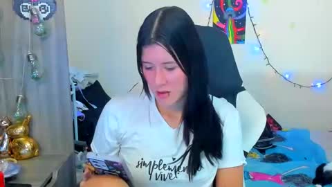 Stephany  independient model  online show from 5, 11, 2025