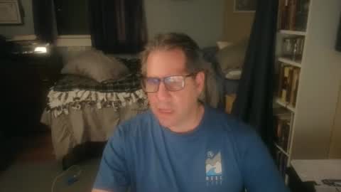 Snapshot of stephenhal9 chatting on 29, 4, 2026 stephenhal9 online show from 29, 4, 2026