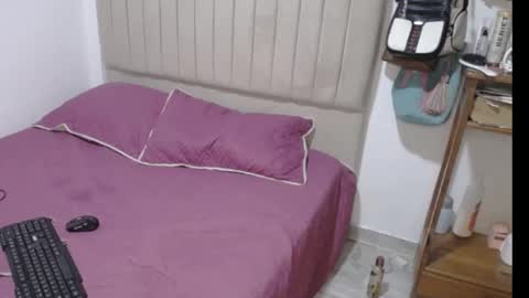 Angie mature online show from 10, 9, 2025