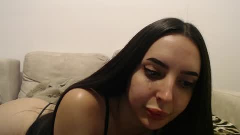 Snapshot of stepmommy19 chatting on 7, 7, 2026 StepMommy19 online show from 7, 7, 2026