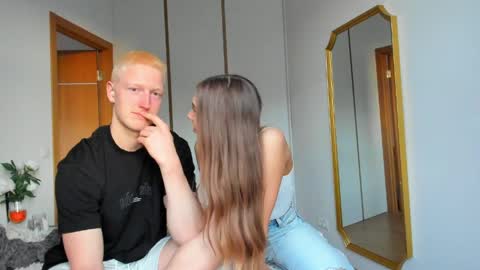 Snapshot of stepsisandstepbro chatting on 17, 4, 2026 Step sis and Step bro online show from 17, 4, 2026