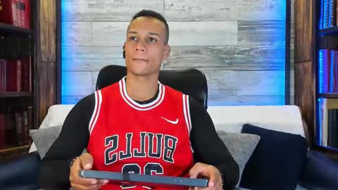 Snapshot of sterling_magnus chatting on 21, 2, 2026 online show from 21, 2, 2026